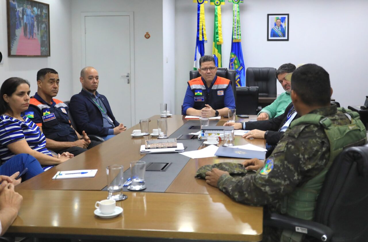 GOVERNO DE RONDÔNIA UNE ESFORÇOS PARA O COMBATE ÀS QUEIMADAS EM RONDÔNIA