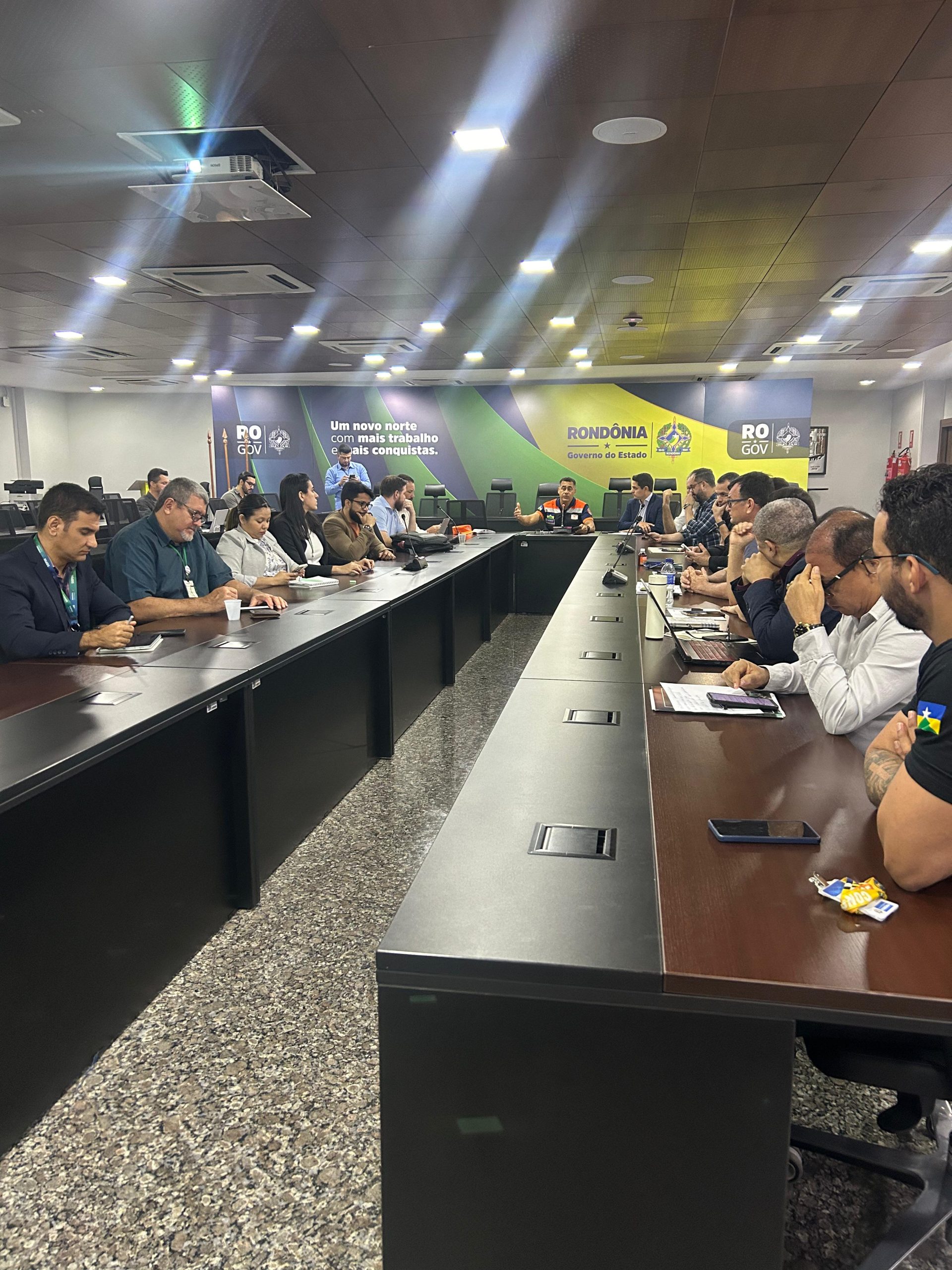 Reunião do Comitê de Crise Hídrica em Rondônia: mobilização conjunta para enfrentar a seca e seus impactos