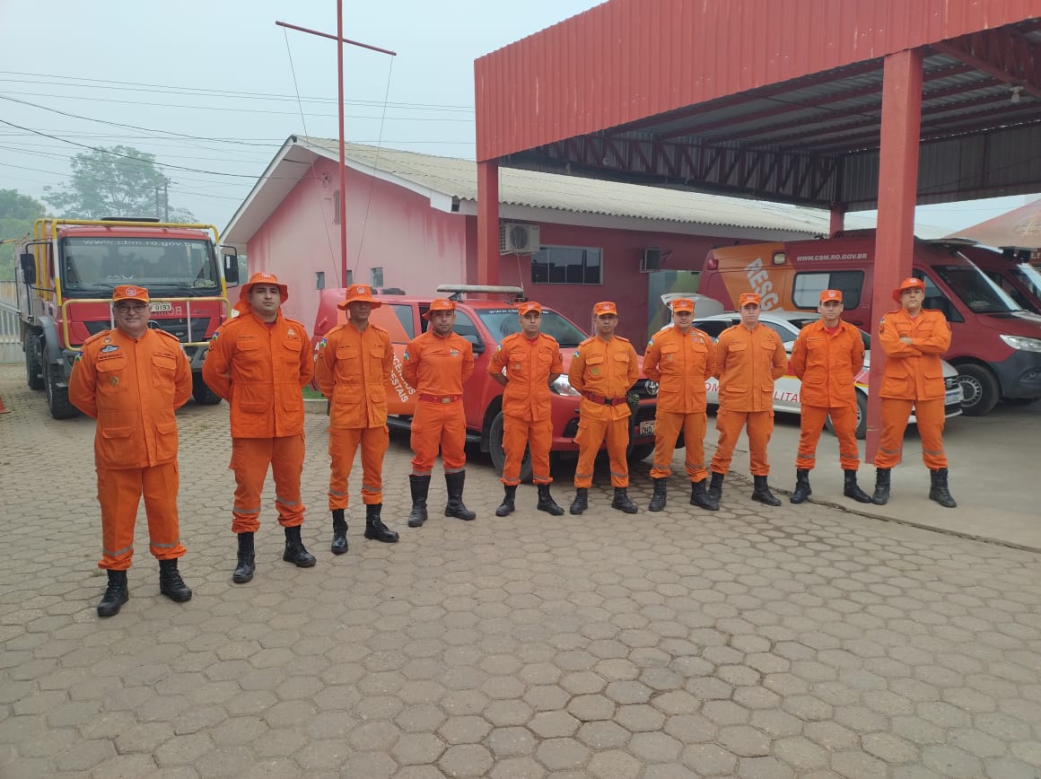 CORPO DE BOMBEIROS MILITAR DE RONDÔNIA ENVIA FORÇA-TAREFA  PARA COMBATER FOCOS DE INCÊNDIO EM ALVORADA D’OESTE