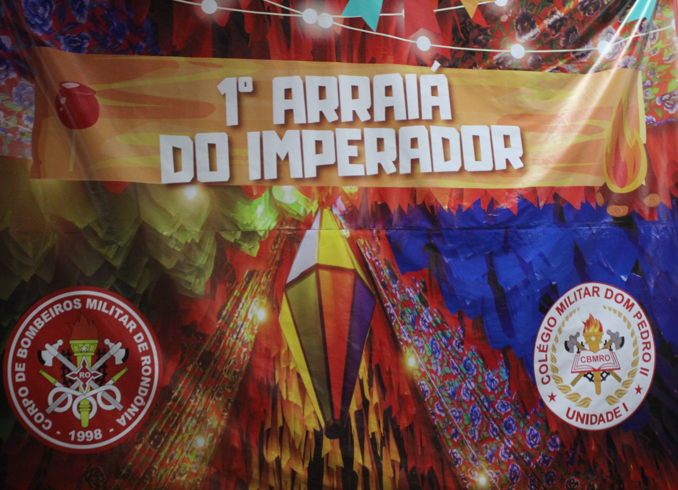 1º ARRAIAL DO IMPERADOR: UMA NOITE DE TRADIÇÃO E ALEGRIA NO COLÉGIO MILITAR DOM PEDRO II UNIDADE 1