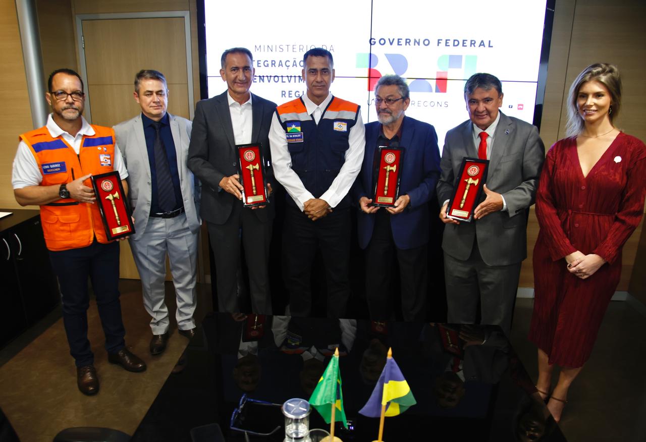 BRASÍLIA : CBMRO PARTICIPA DE REUNIÃO E DISCUTE AJUDA FEDERAL PARA MUNICÍPIOS DE RONDÔNIA EM SITUAÇÃO DE EMERGÊNCIA
