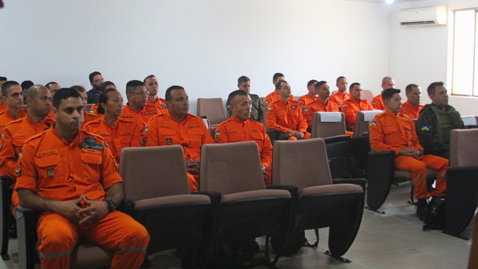 SOLENIDADE DE AULA INAUGURAL DO ESTÁGIO DE GEOPROCESSAMENTO DE DADOS 2025 – TURMA I
