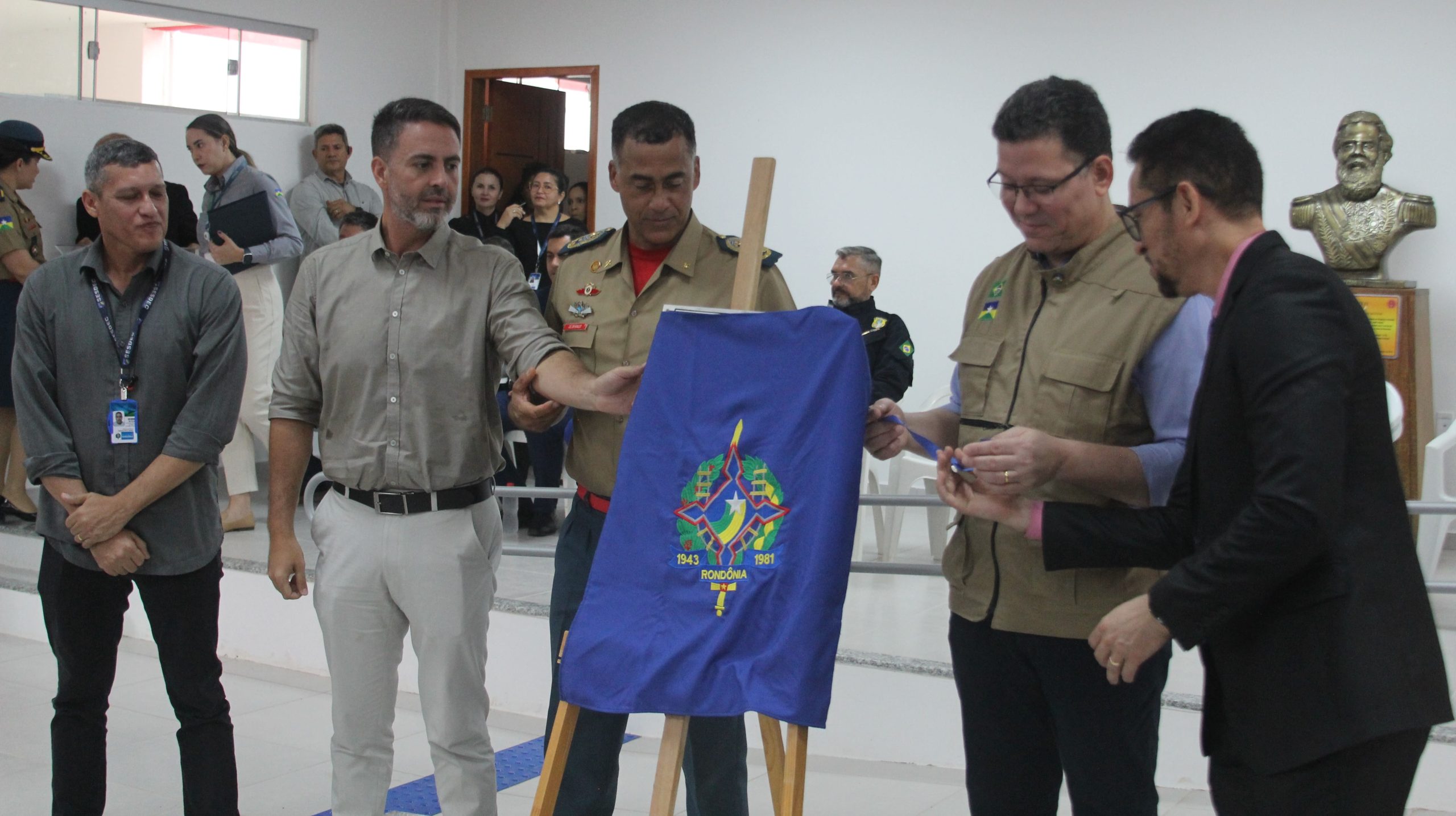 CORPO DE BOMBEIROS MILITAR DE RONDÔNIA PROMOVE CERIMÔNIA DE INAUGURAÇÃO DO CENTRO DE ENSINO E ENTREGA DE VIATURAS E EQUIPAMENTOS