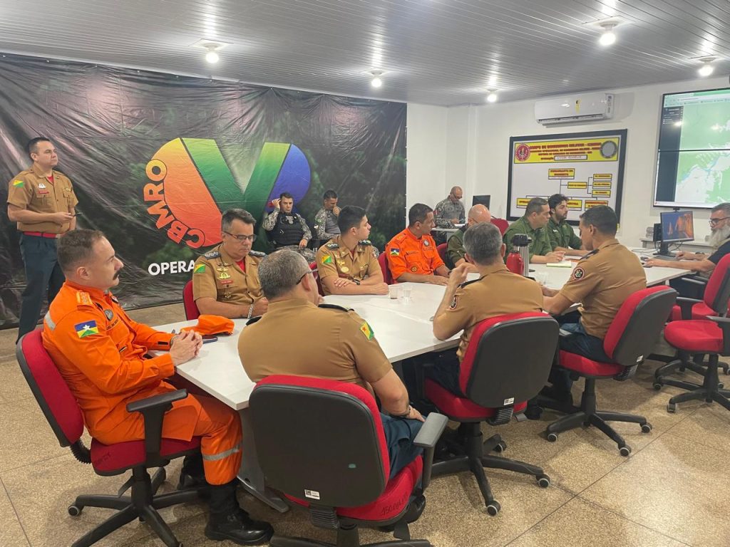 CBMRO RECEBE COMITIVA DO ACRE PARA INTERCÂMBIO SOBRE SISTEMA DE MONITORAMENTO AMBIENTAL