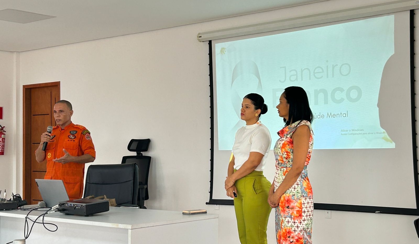 Janeiro Branco: Corpo de Bombeiros Militar de Rondônia promove palestra da Campanha voltada à saúde mental no trabalho